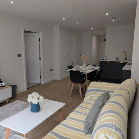 Arena Luxury Appt