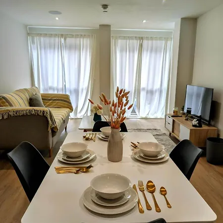 Arena Luxury Appt * Лідс