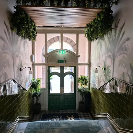 アパート Arena Luxury Appt