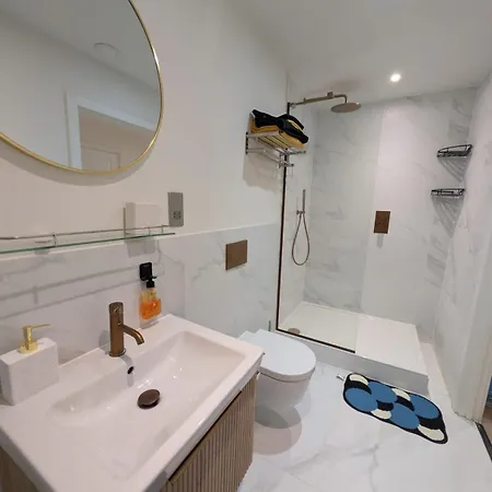 Arena Luxury Appt * Leeds (West Yorkshire)